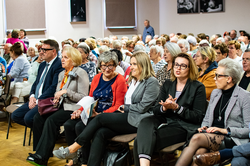 Przedstawiciele władz miejskich i samorządu